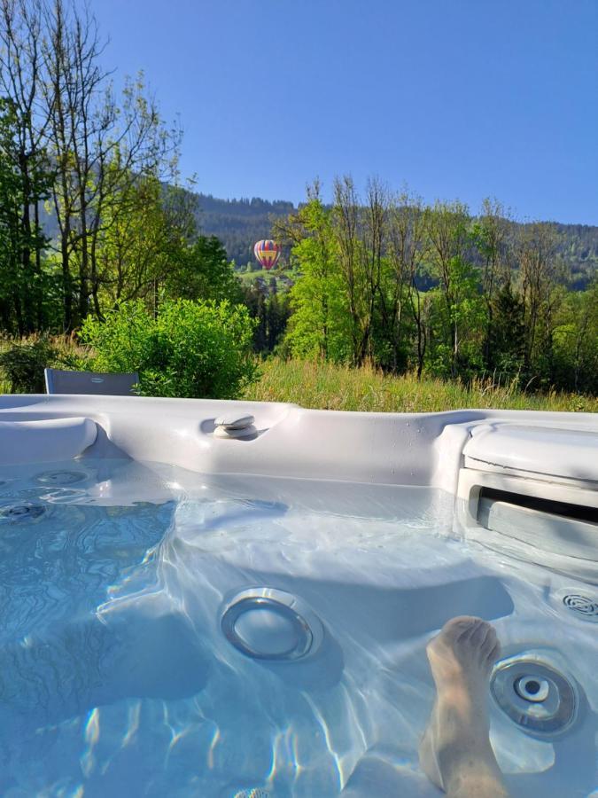 A4 Km De Megeve Tres Joli Studio Avec Jacuzzi ,Vue Sur Les Montagnes Au Calme Praz-sur-Arly Exterior photo